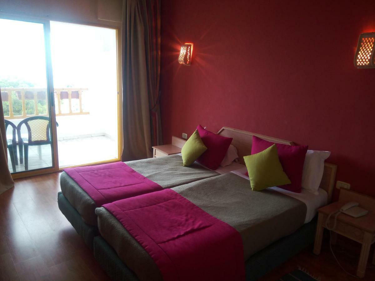 Hotel Les Mimosas טבארקה מראה חיצוני תמונה